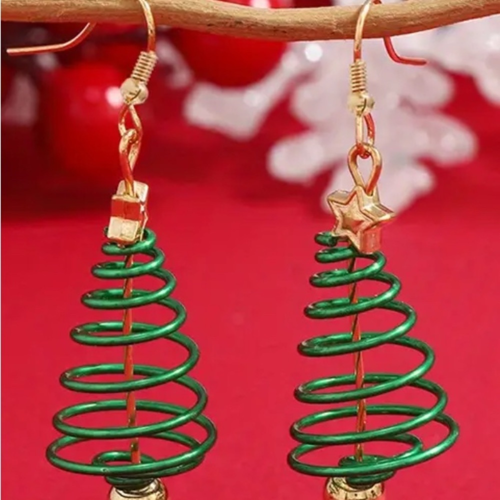 2 Pair Festive Christmas Tree Earrings
One pair Green, one pair Silver